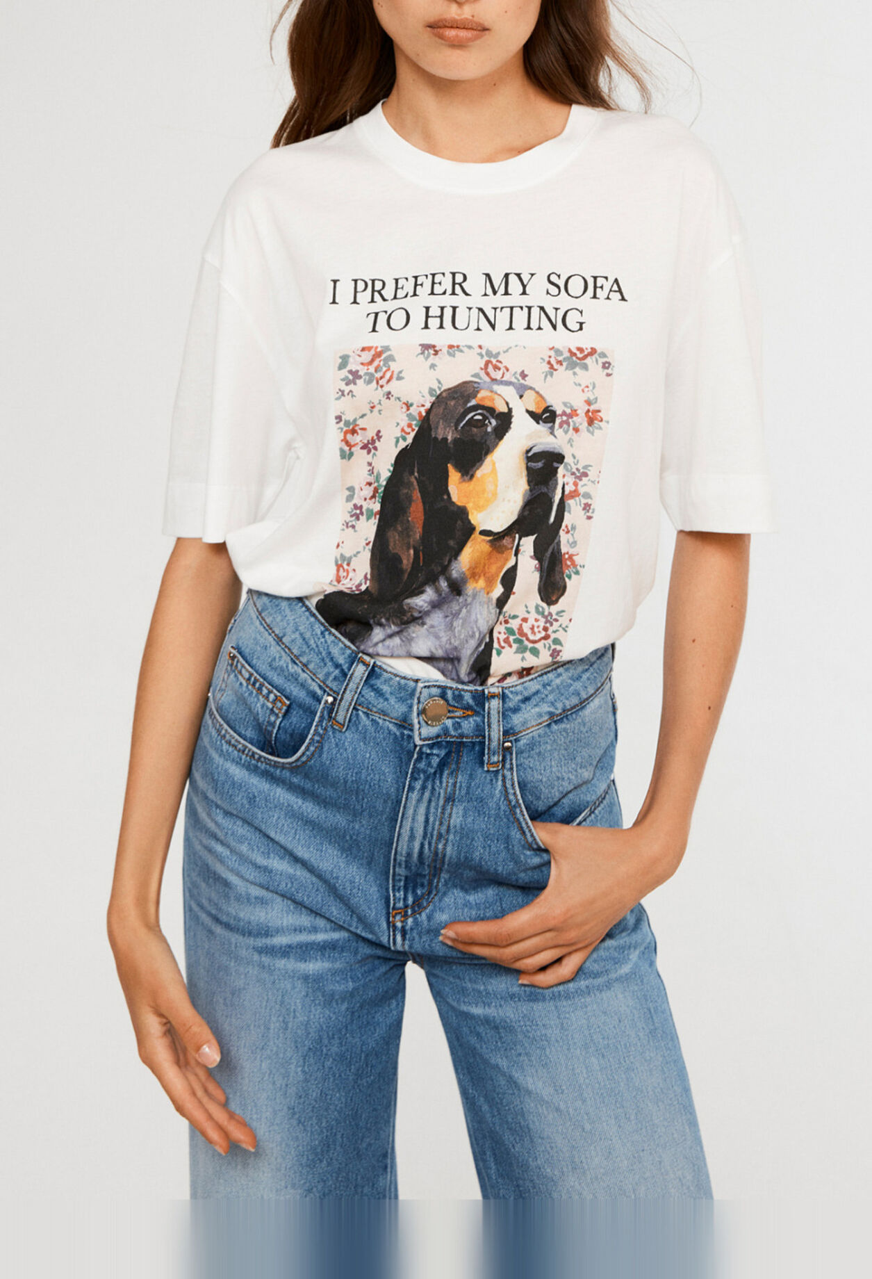 White straight-cut T-shirt