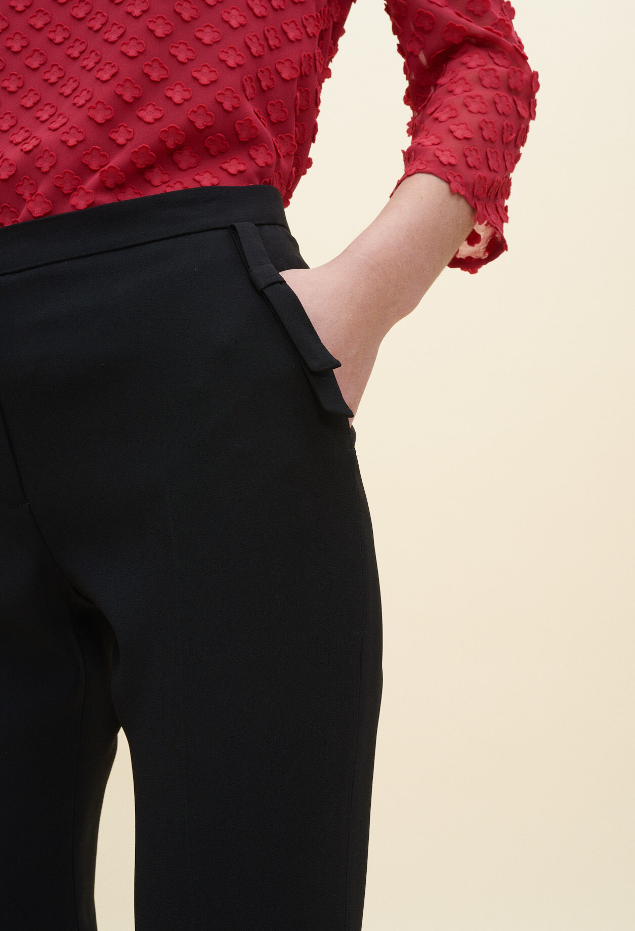 Pantalon à détails nœud