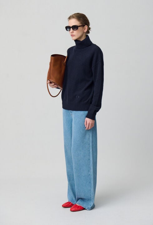 Navy cashmere jumper
