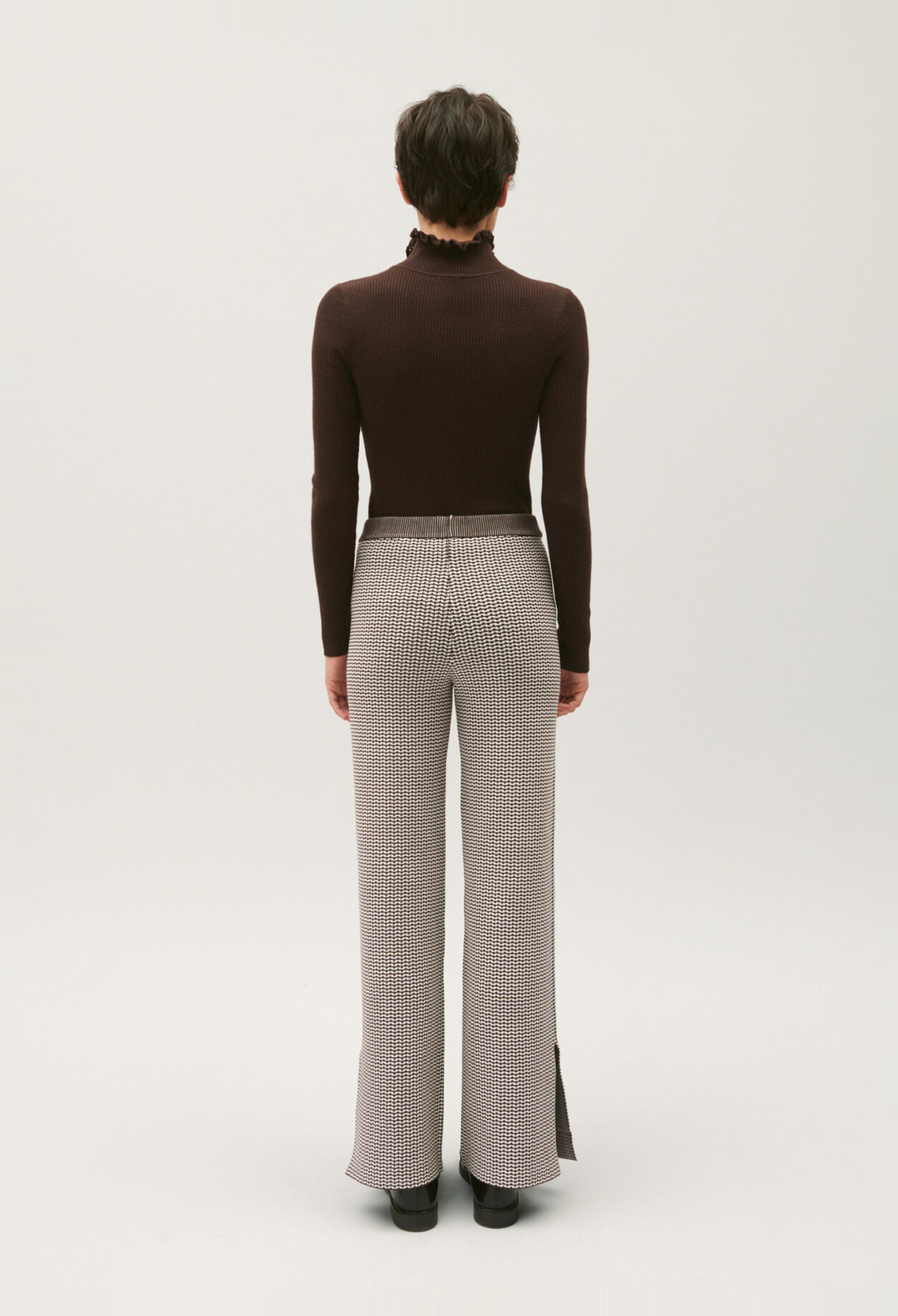 Two-tone jacquard knit trousers