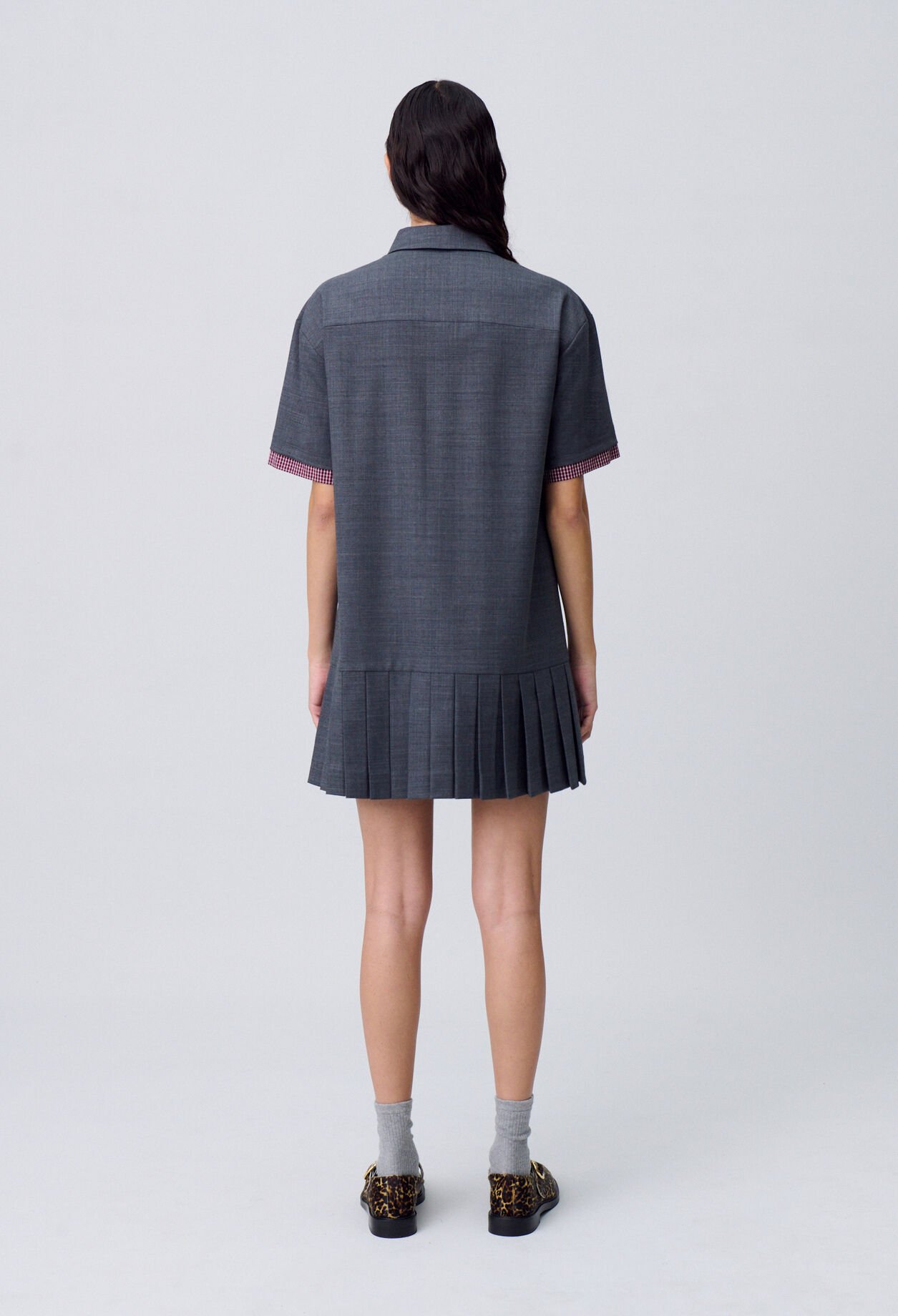 Robe courte plissée