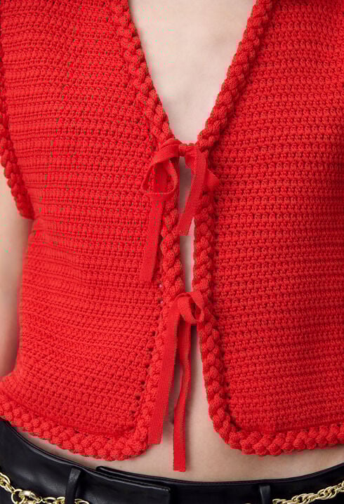 Sleeveless crochet cardigan