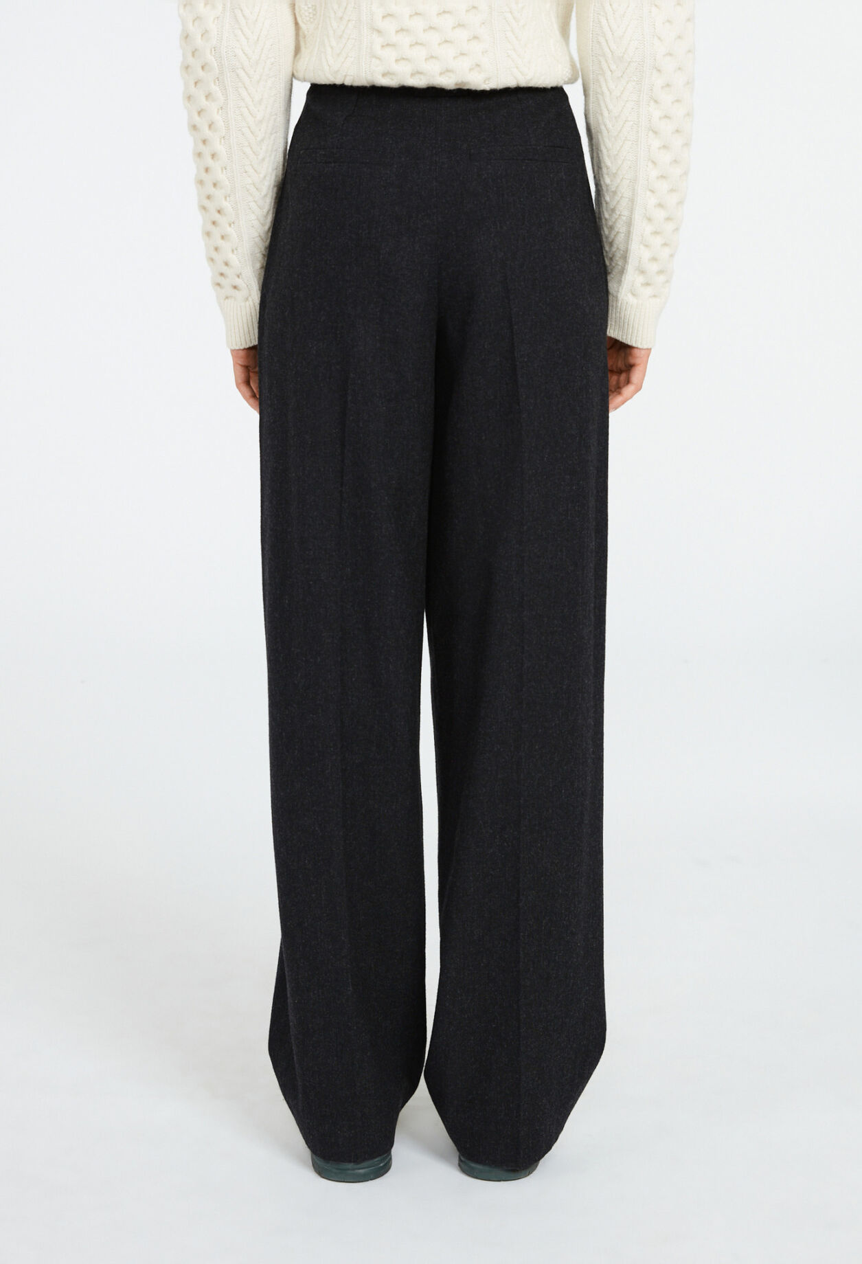 Wide tailored trousers