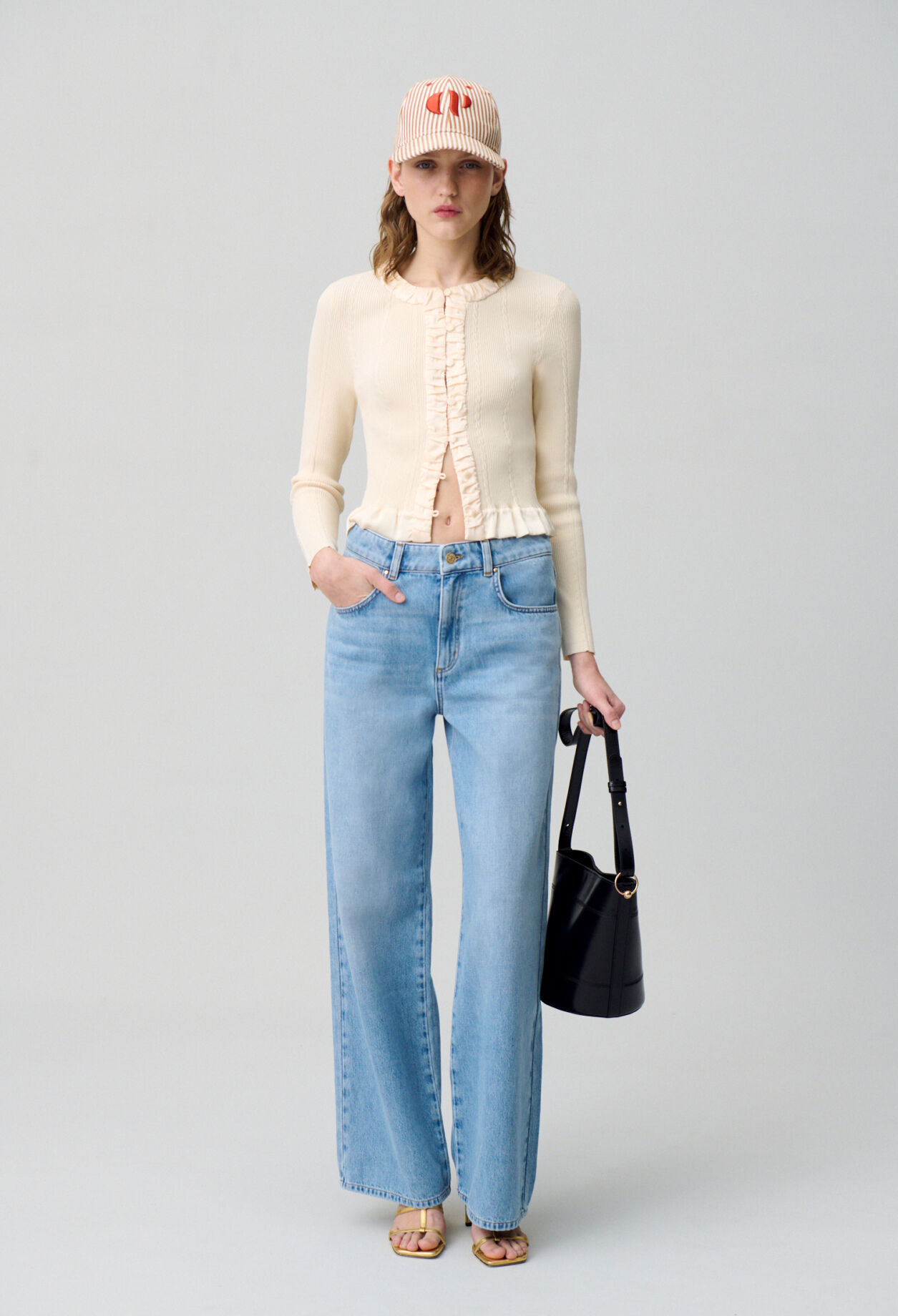 Buttoned Fine-Knit Cardigan