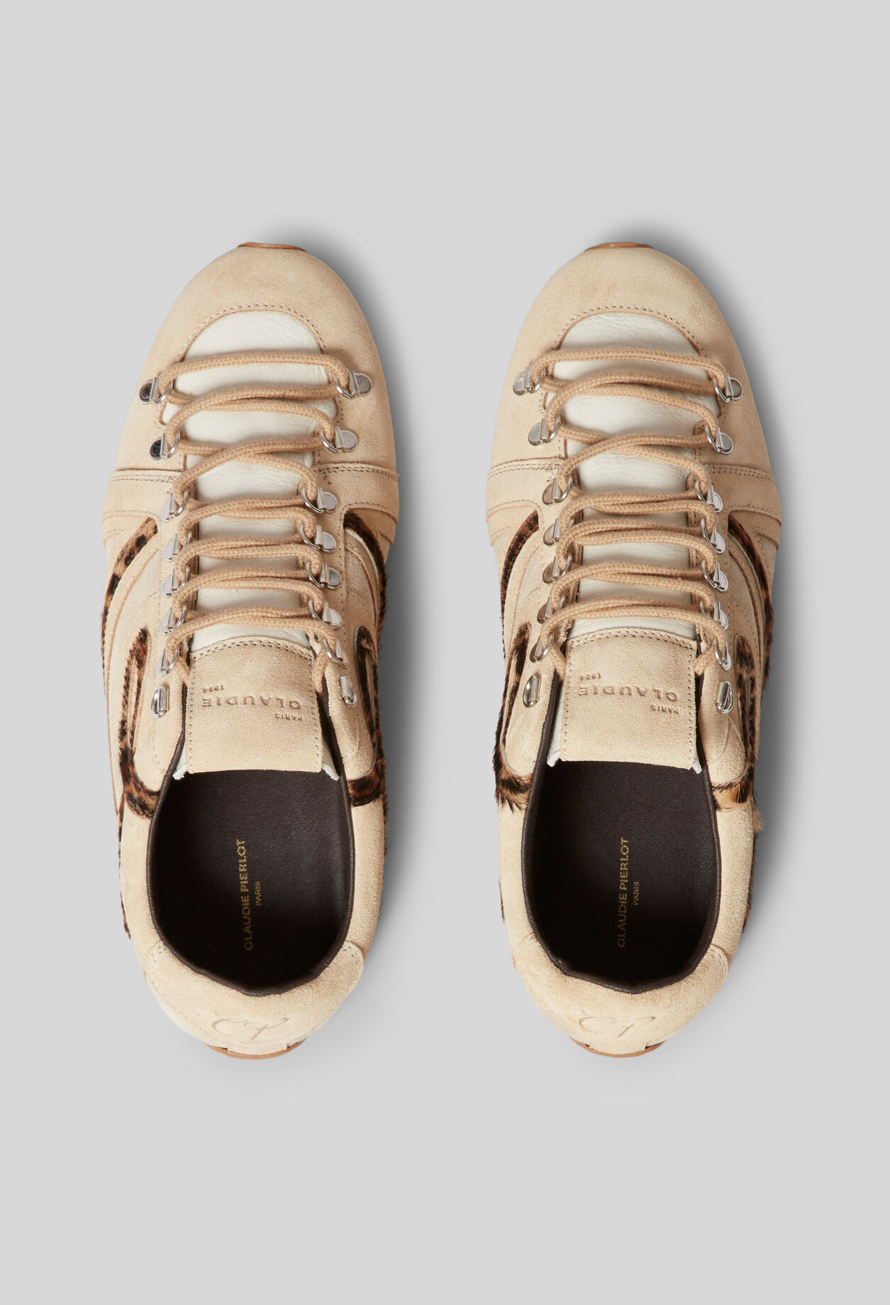 Baskets suède