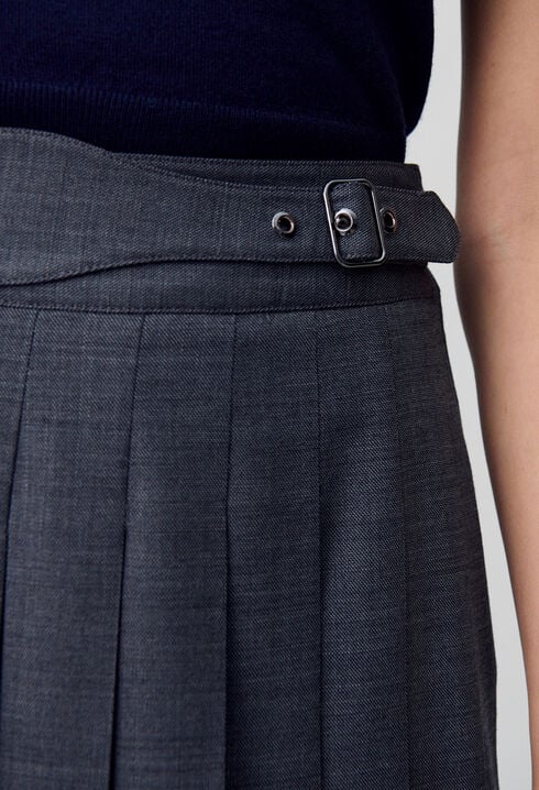Pleated mini skirt