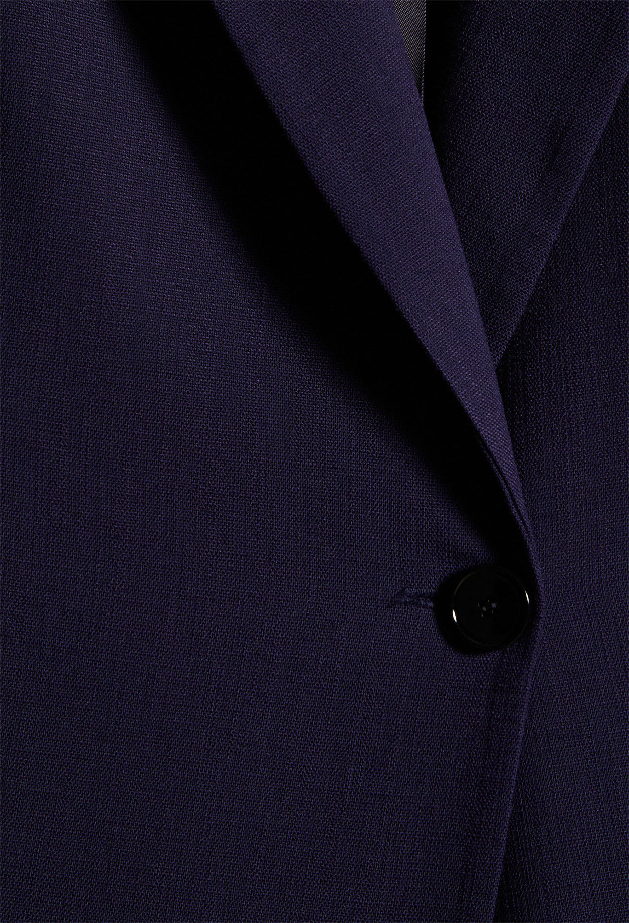 Tailored suit jacket