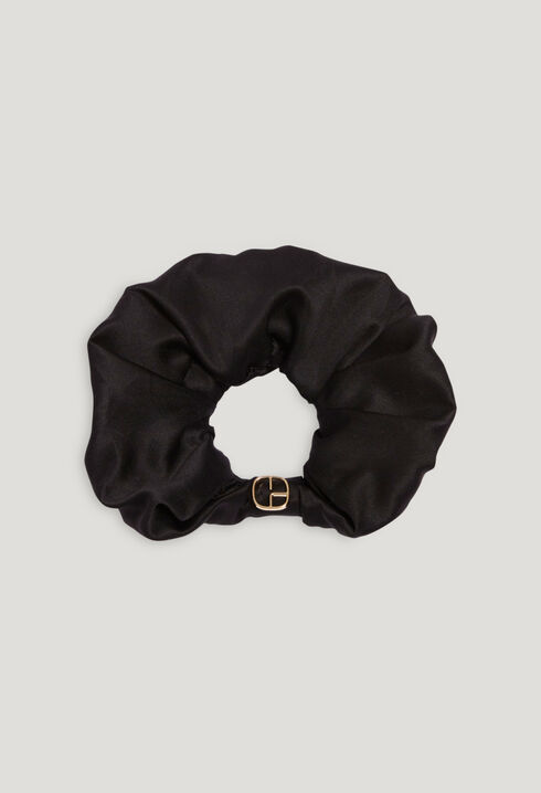 Black scrunchie