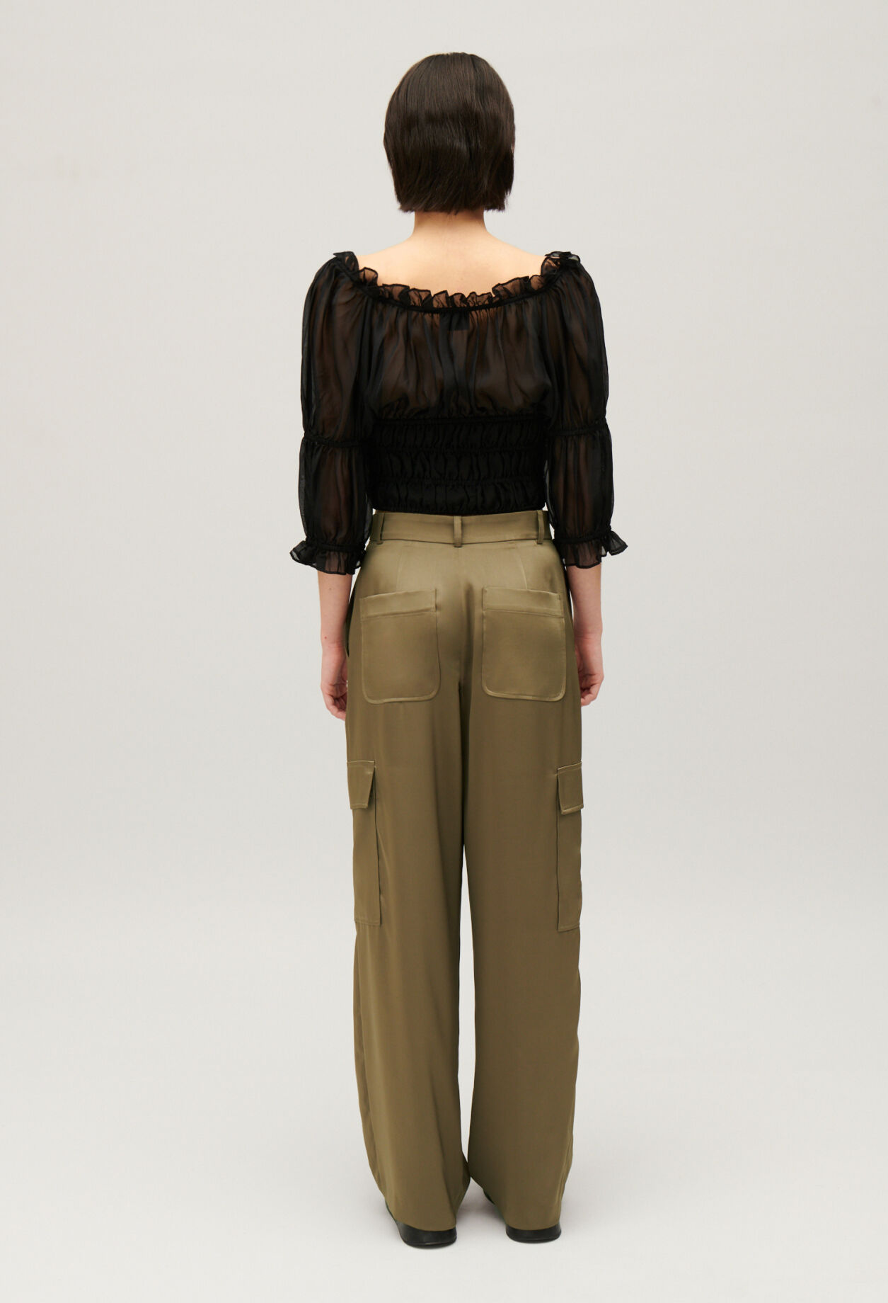 Blouse courte volants noire