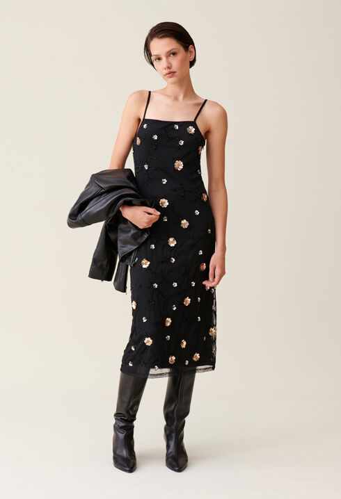 Robe longue fluide sequins brodés