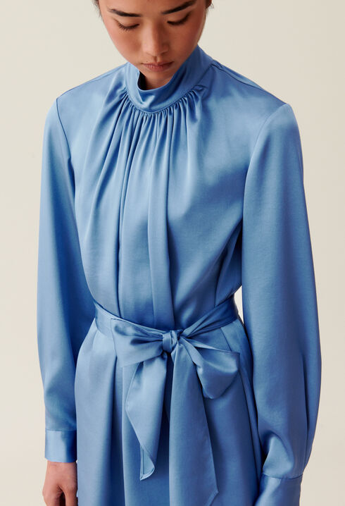 Robe fluide col lavallière noir