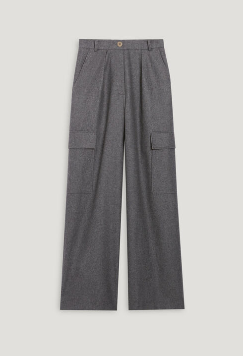 Light grey cargo trousers