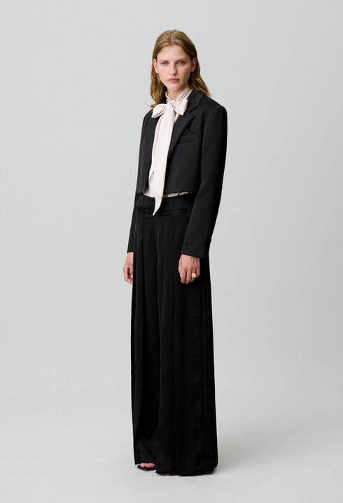 Pleated wide-leg trousers
