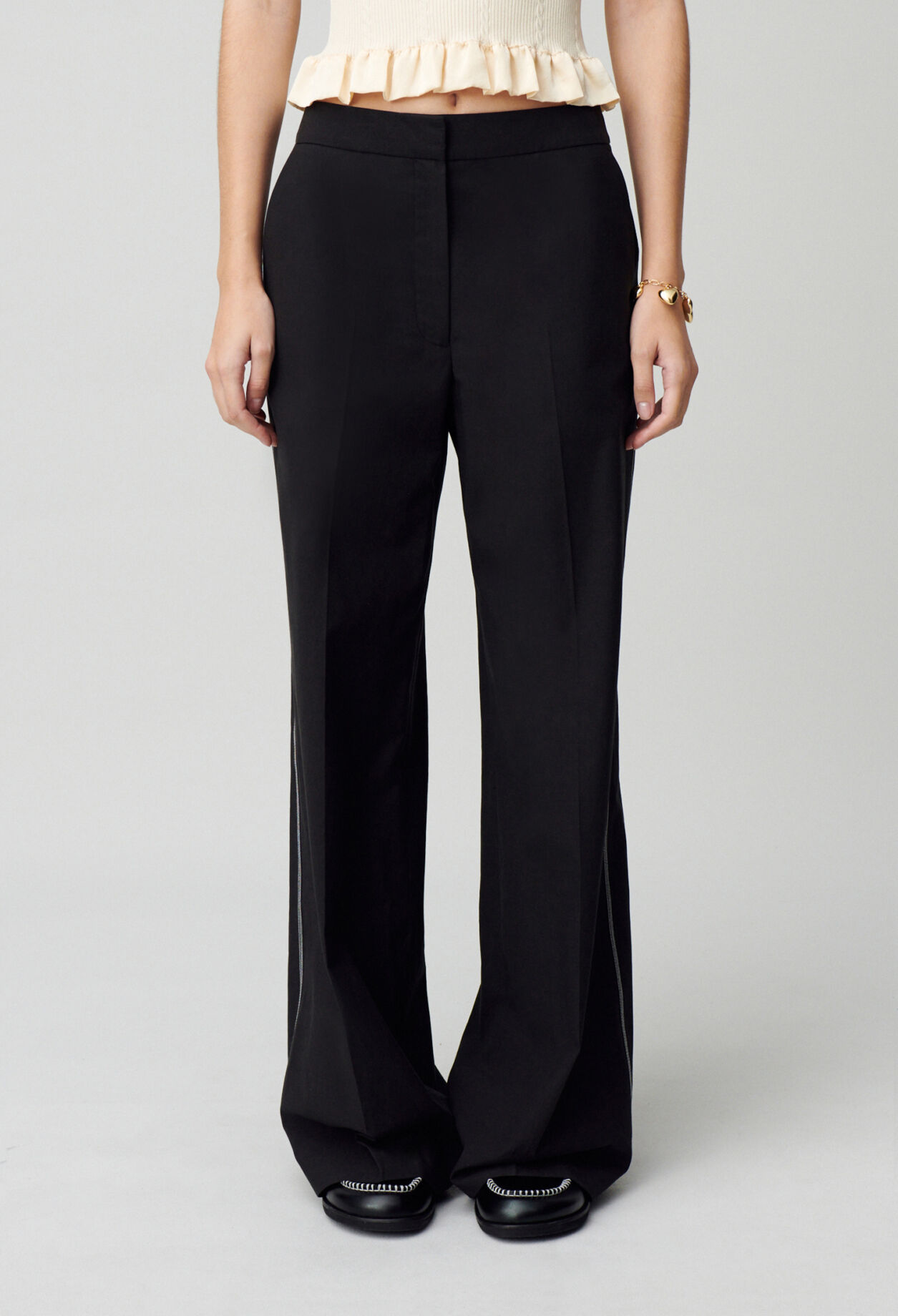 Wide-leg straight trousers
