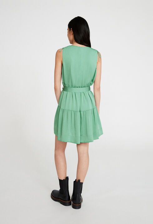 Robe fluide avec ceinture