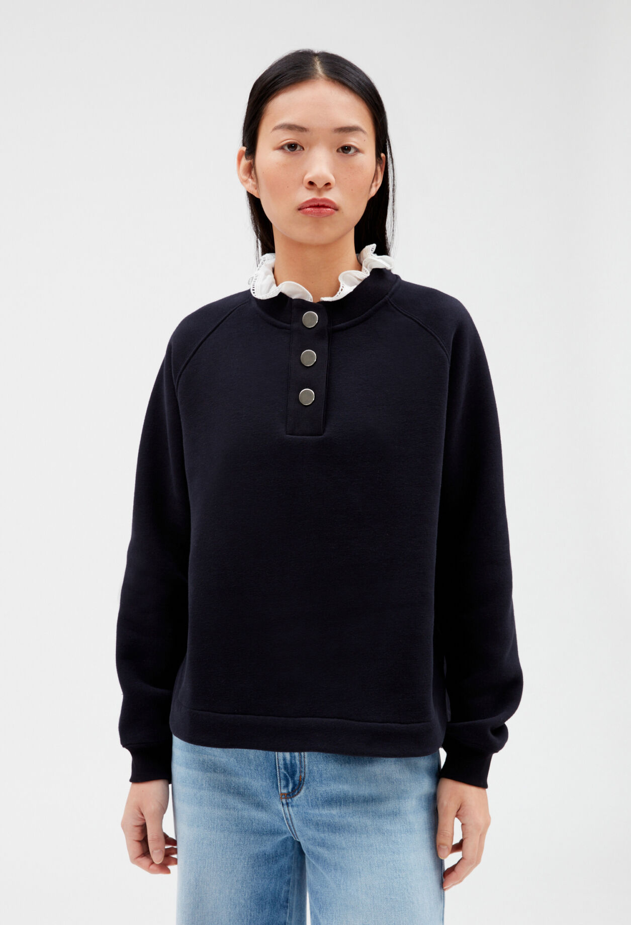Navy sweatshirt with removable collar