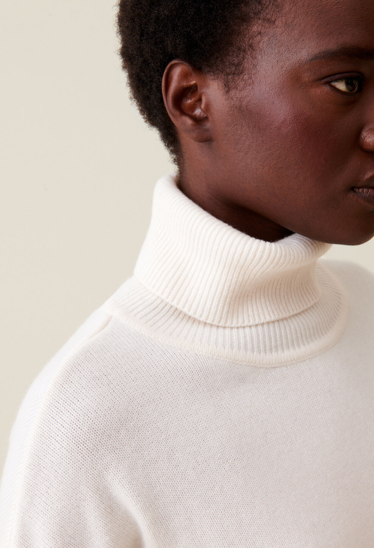 100% Cashmere turtleneck
