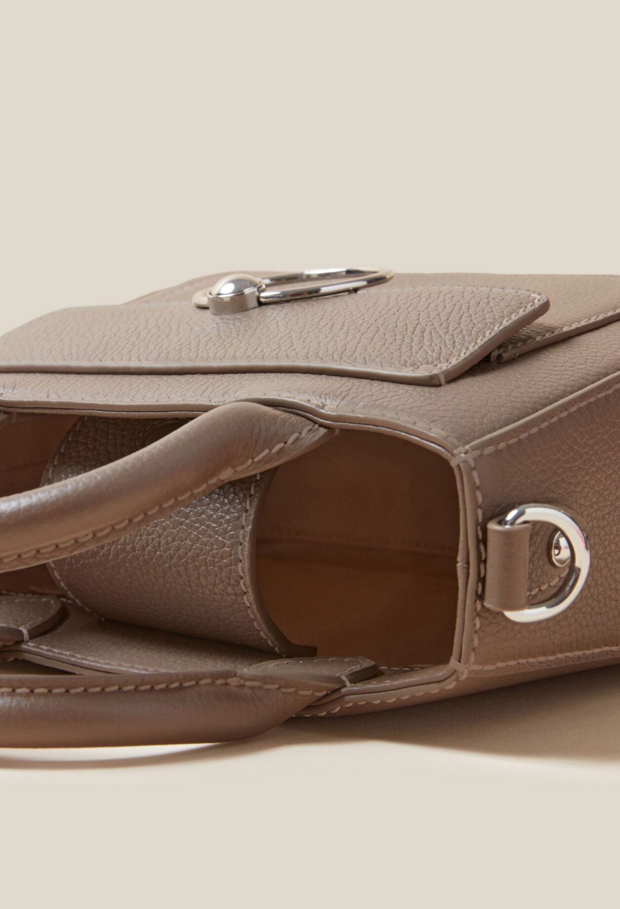 Sac Anouck cuir grainé chaîne