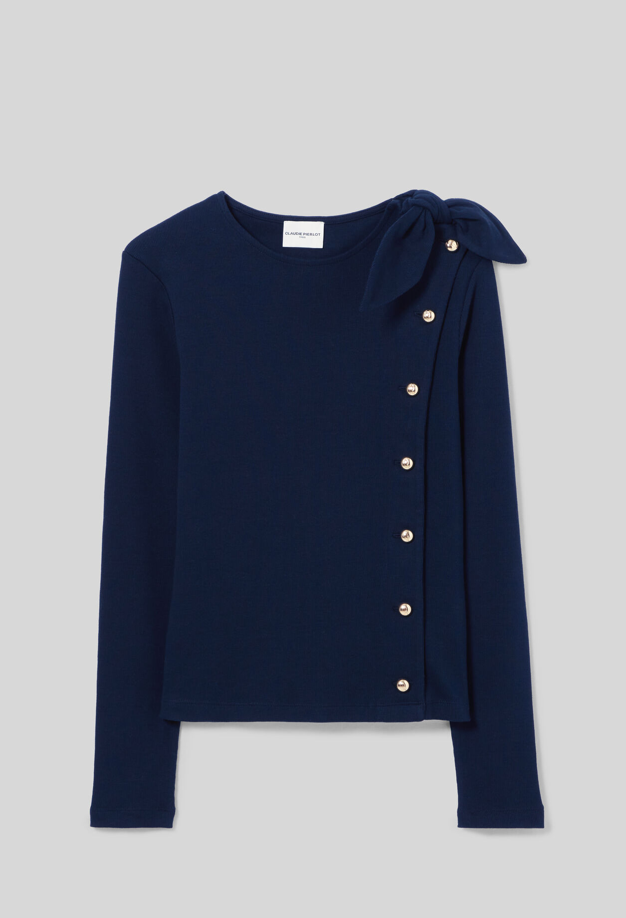 Long-sleeved T-shirt