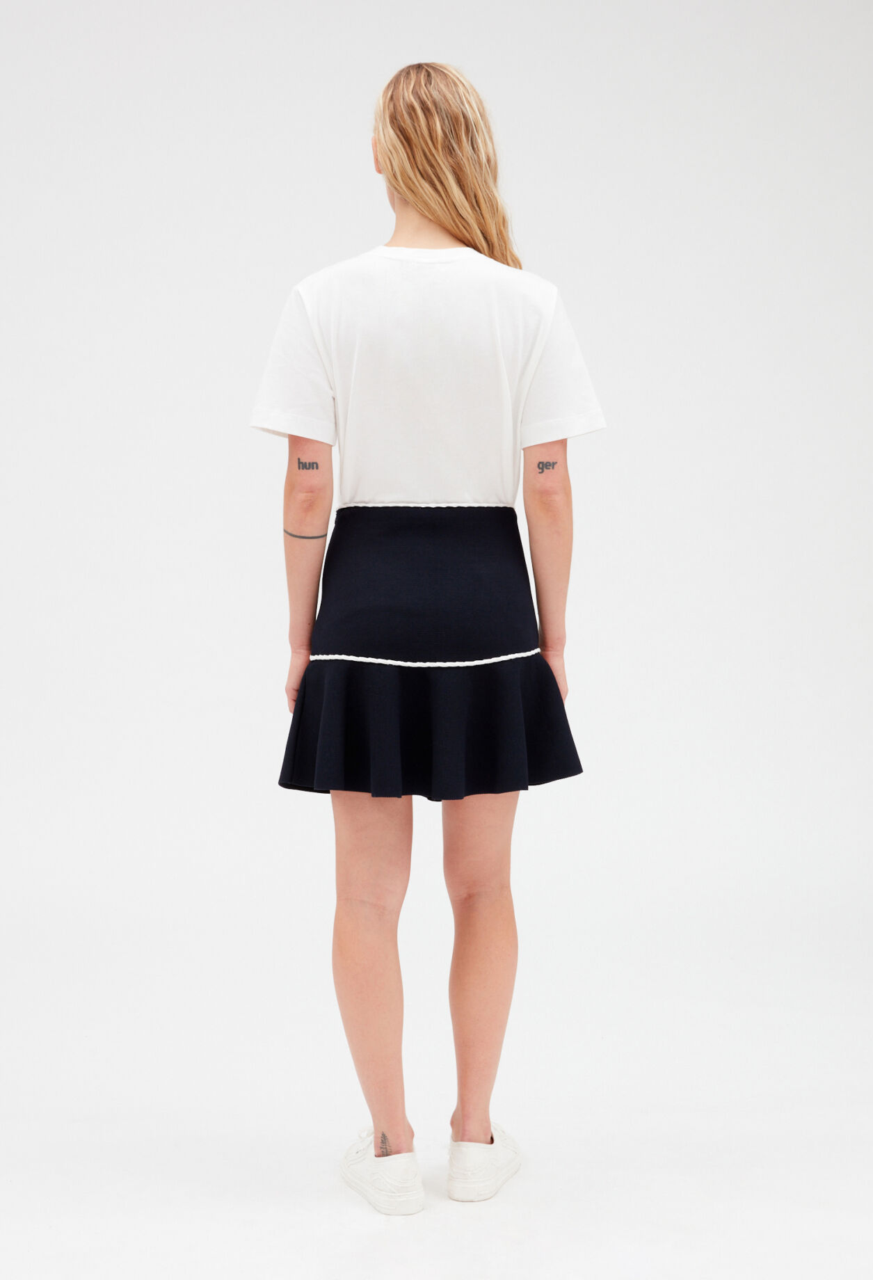 Knit short skirt