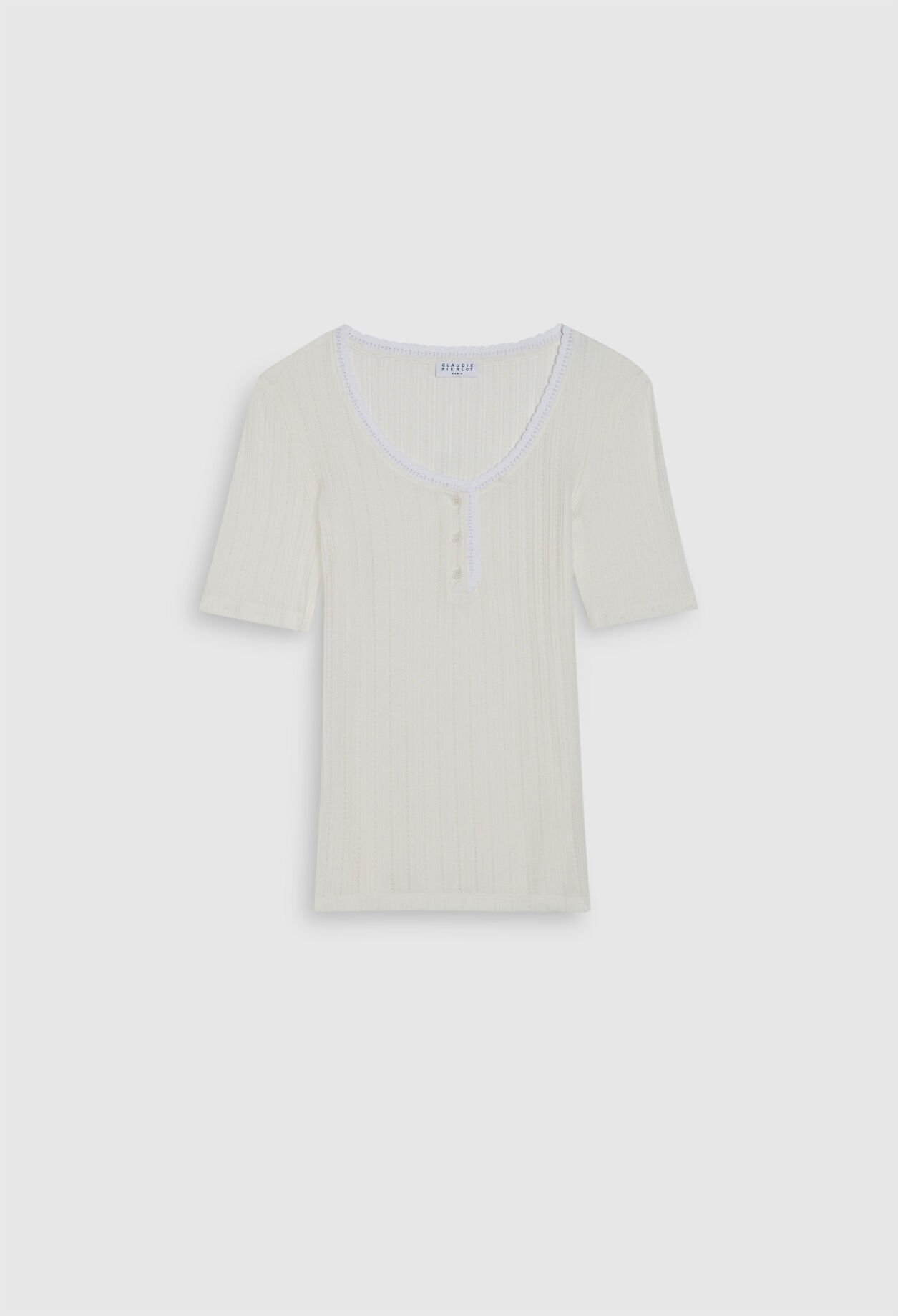 Short-sleeved t-shirt