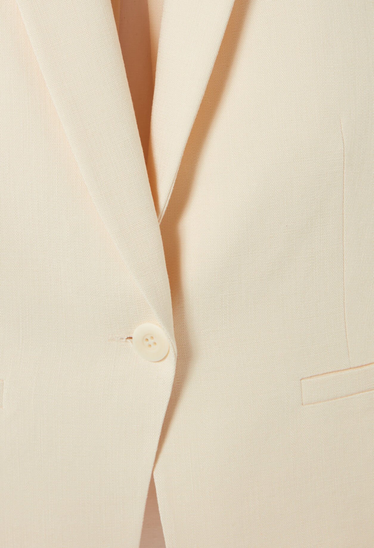 Sleeveless tailored blazer