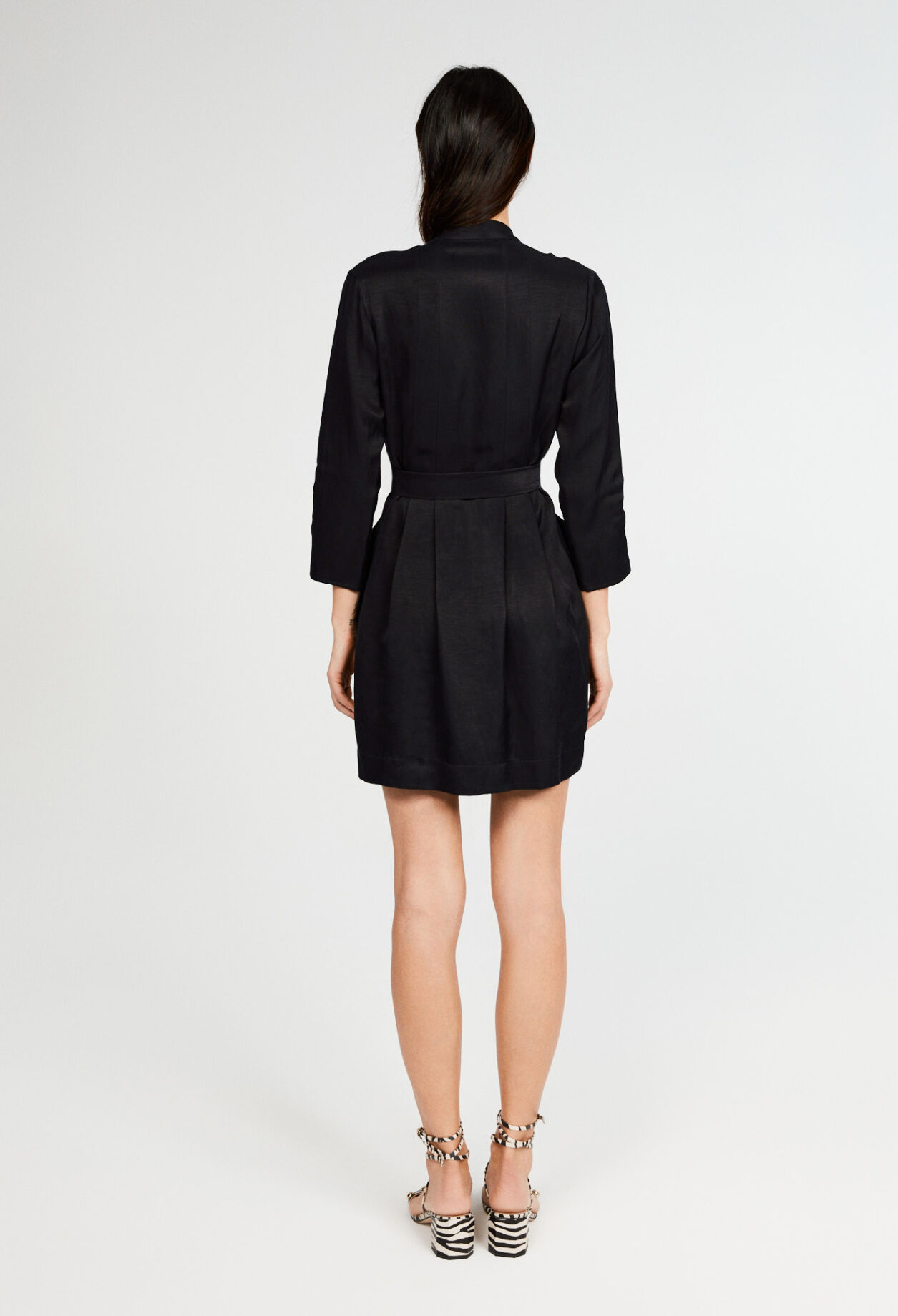 Robe midi ceinturée
