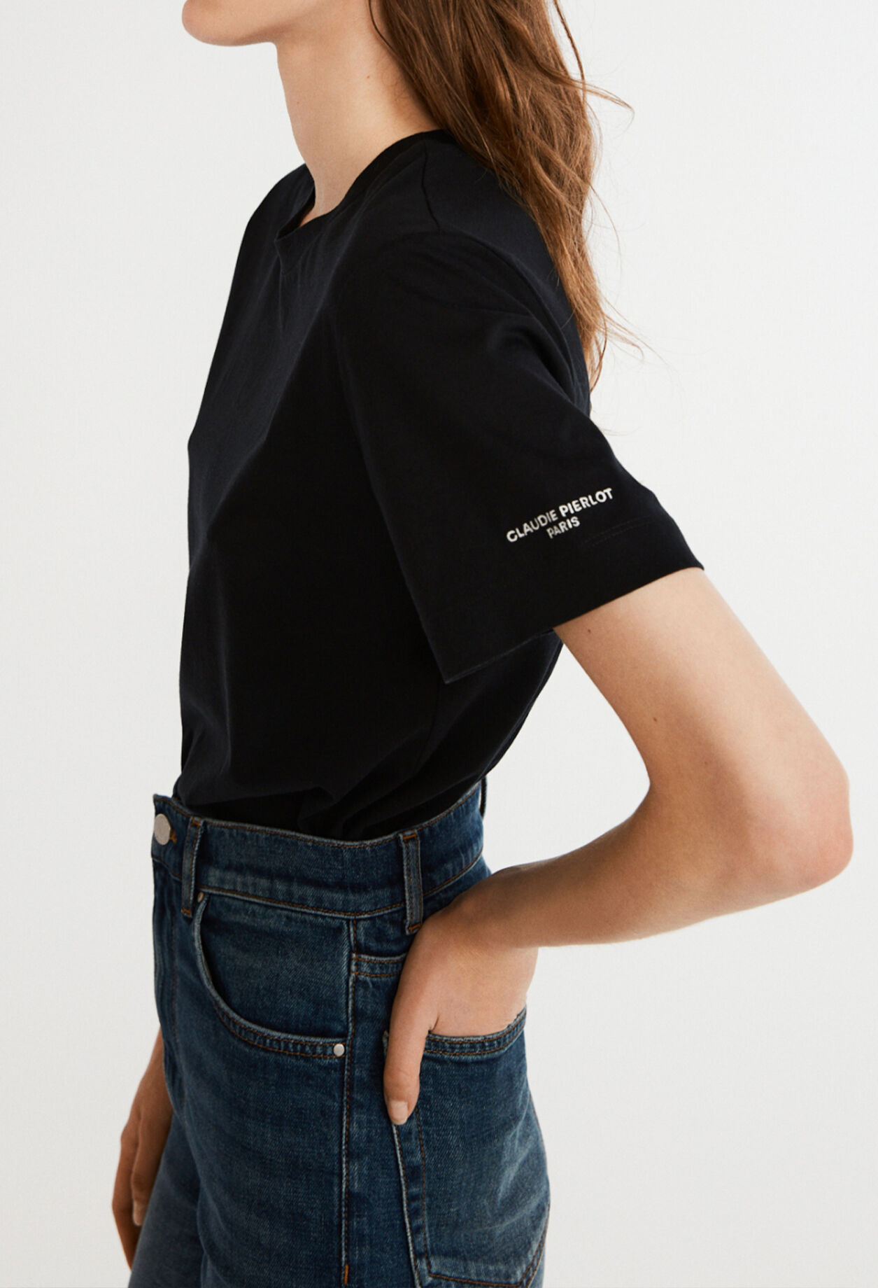 Embroidered short sleeves t-shirt