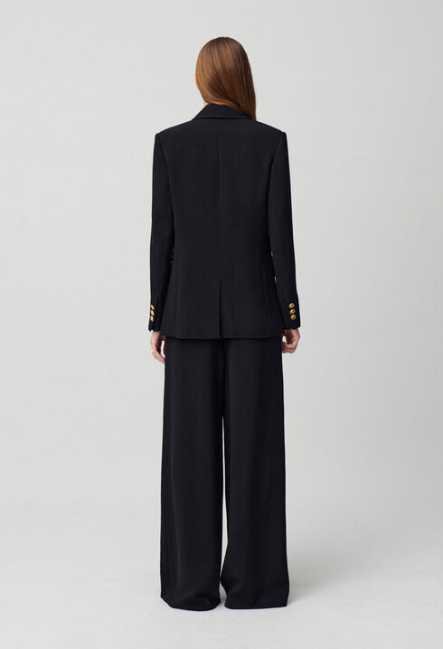 Buttoned blazer