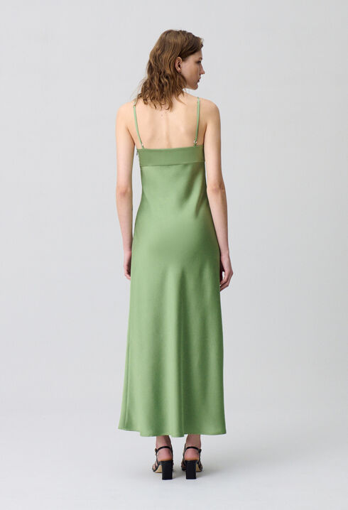 Robe longue satinée