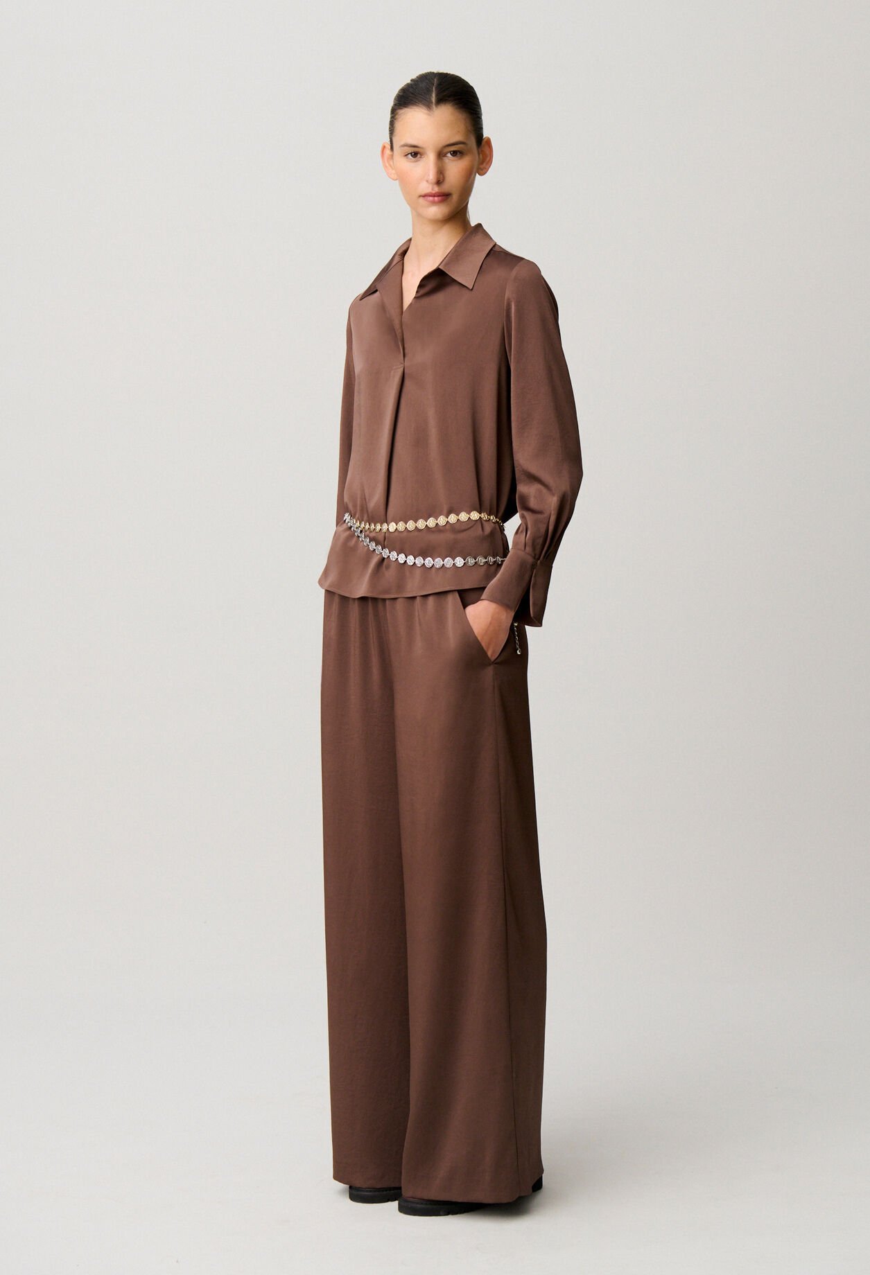 Collared flowy blouse