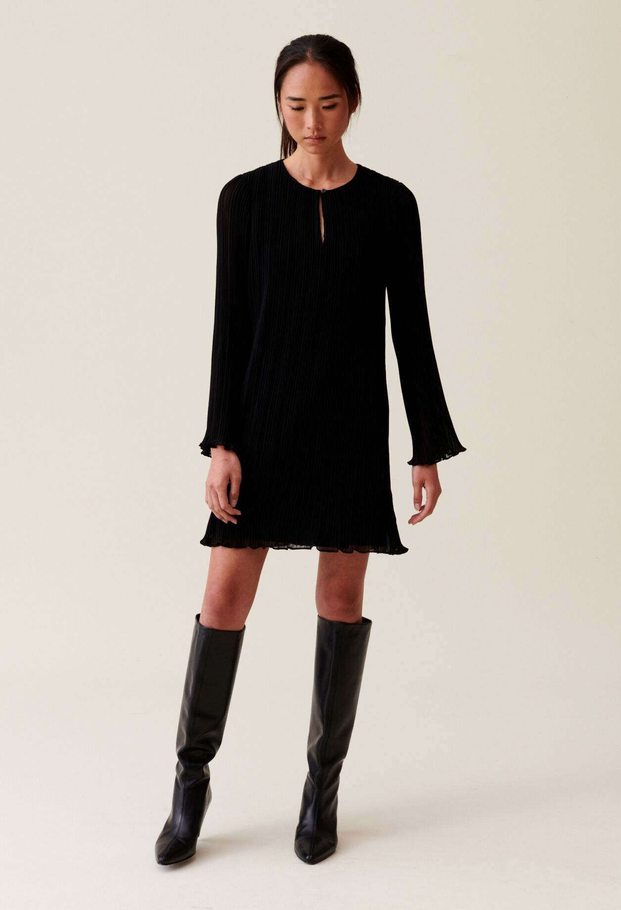 Short black flowy long sleeve dress cheap