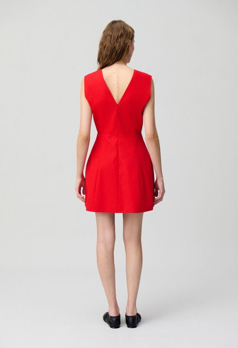 Robe courte cintrée