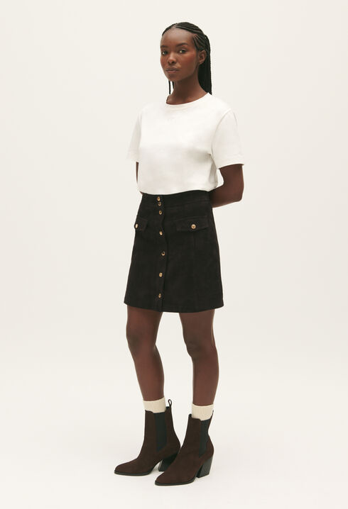 Short chocolate leather skirt