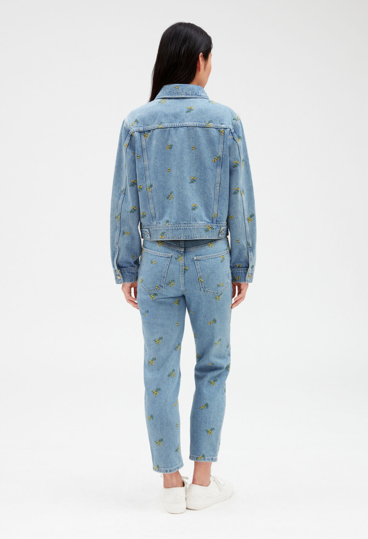 Denim jacket with mimosa pattern