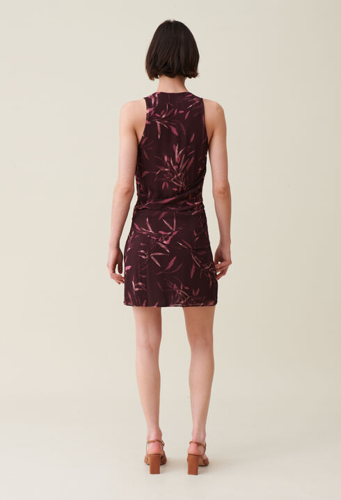 Robe courte fluide sans manches