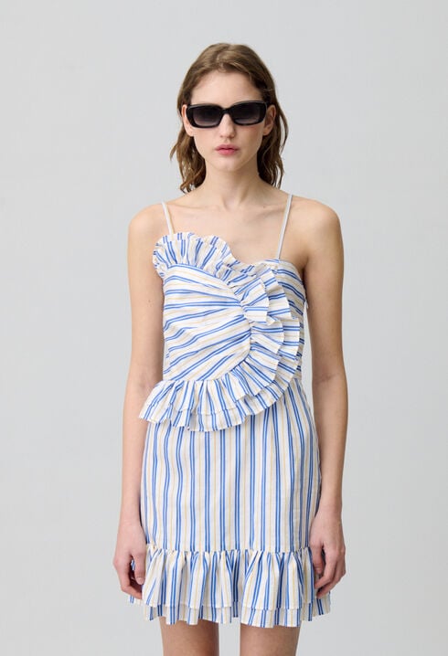 Robe courte volantée