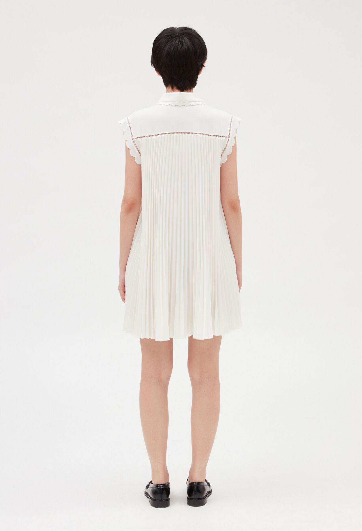 Short pleated dress