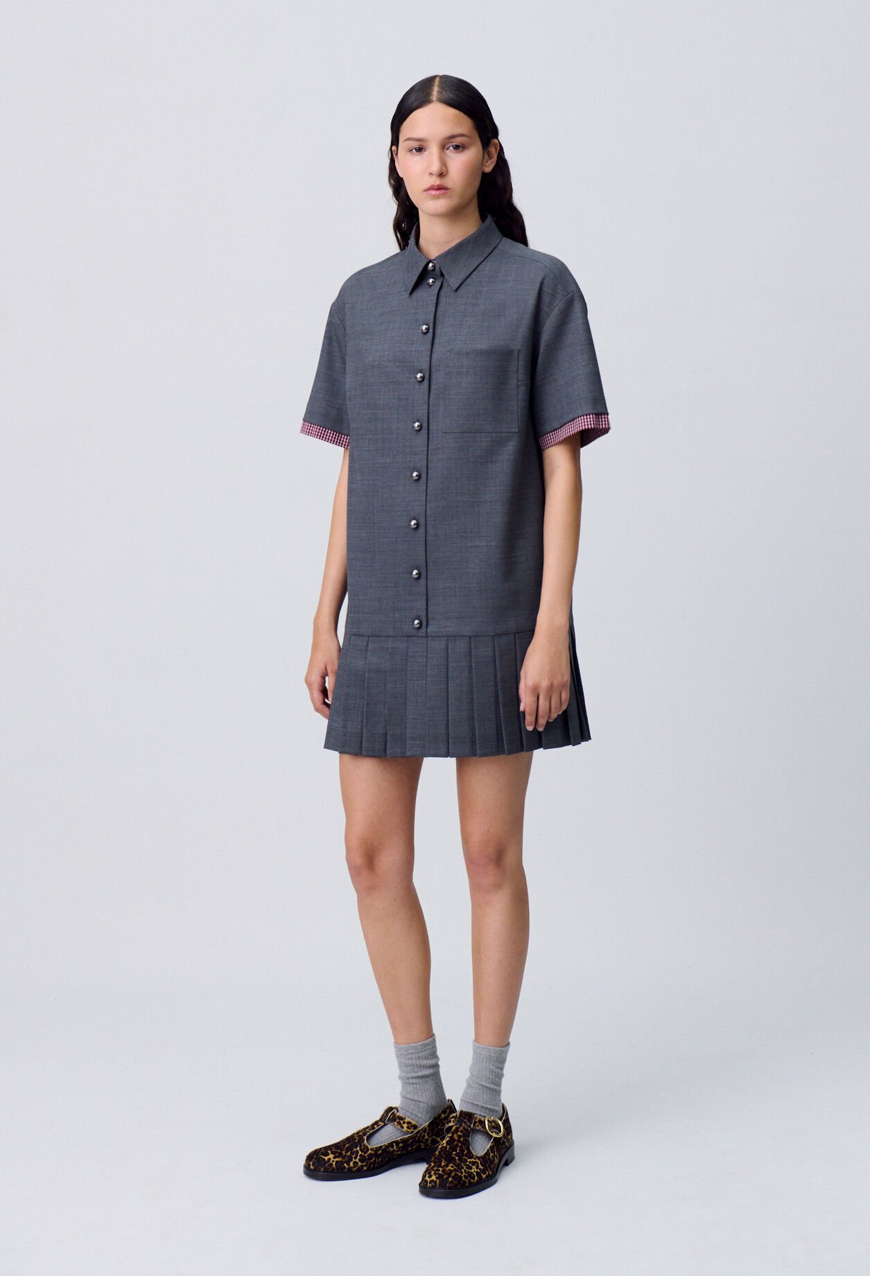 Robe courte plissée