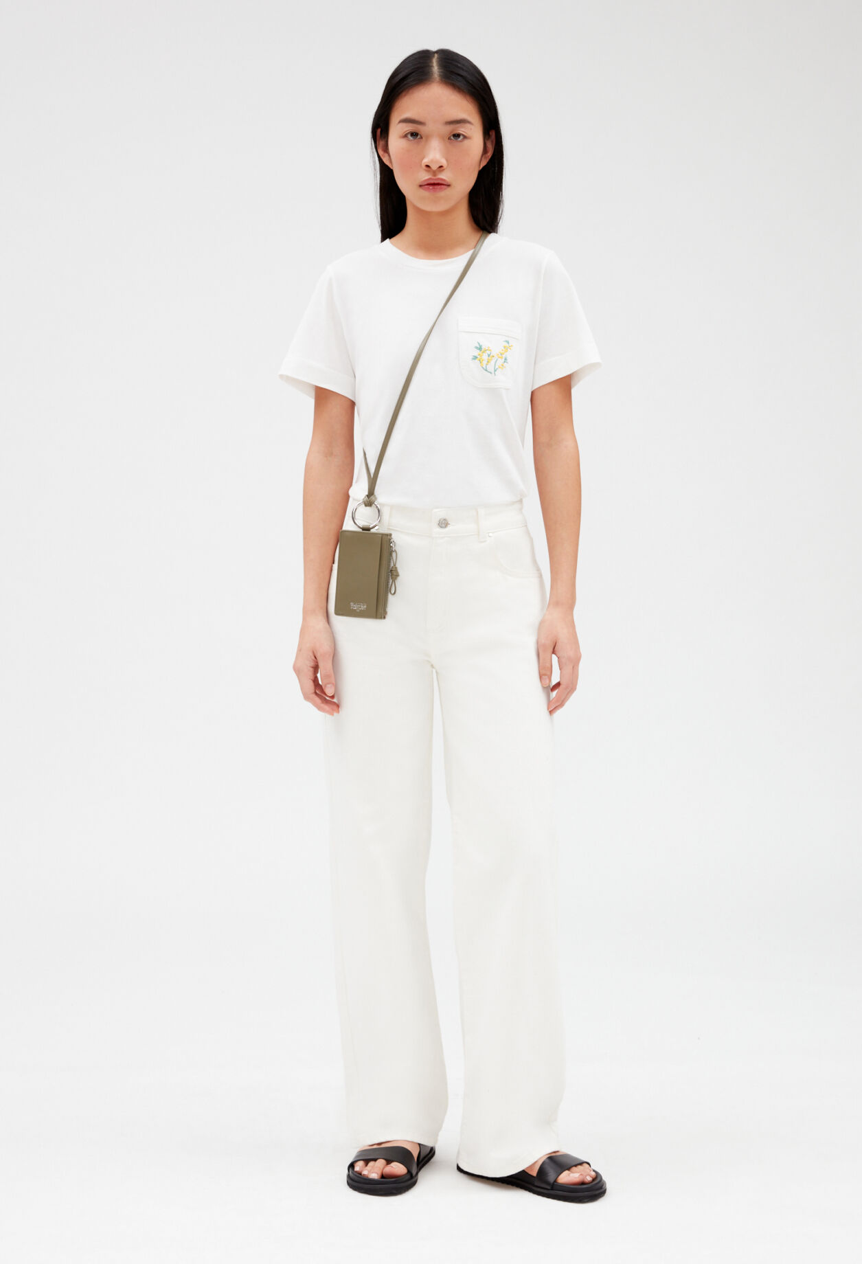 T-shirt poche brodée blanc