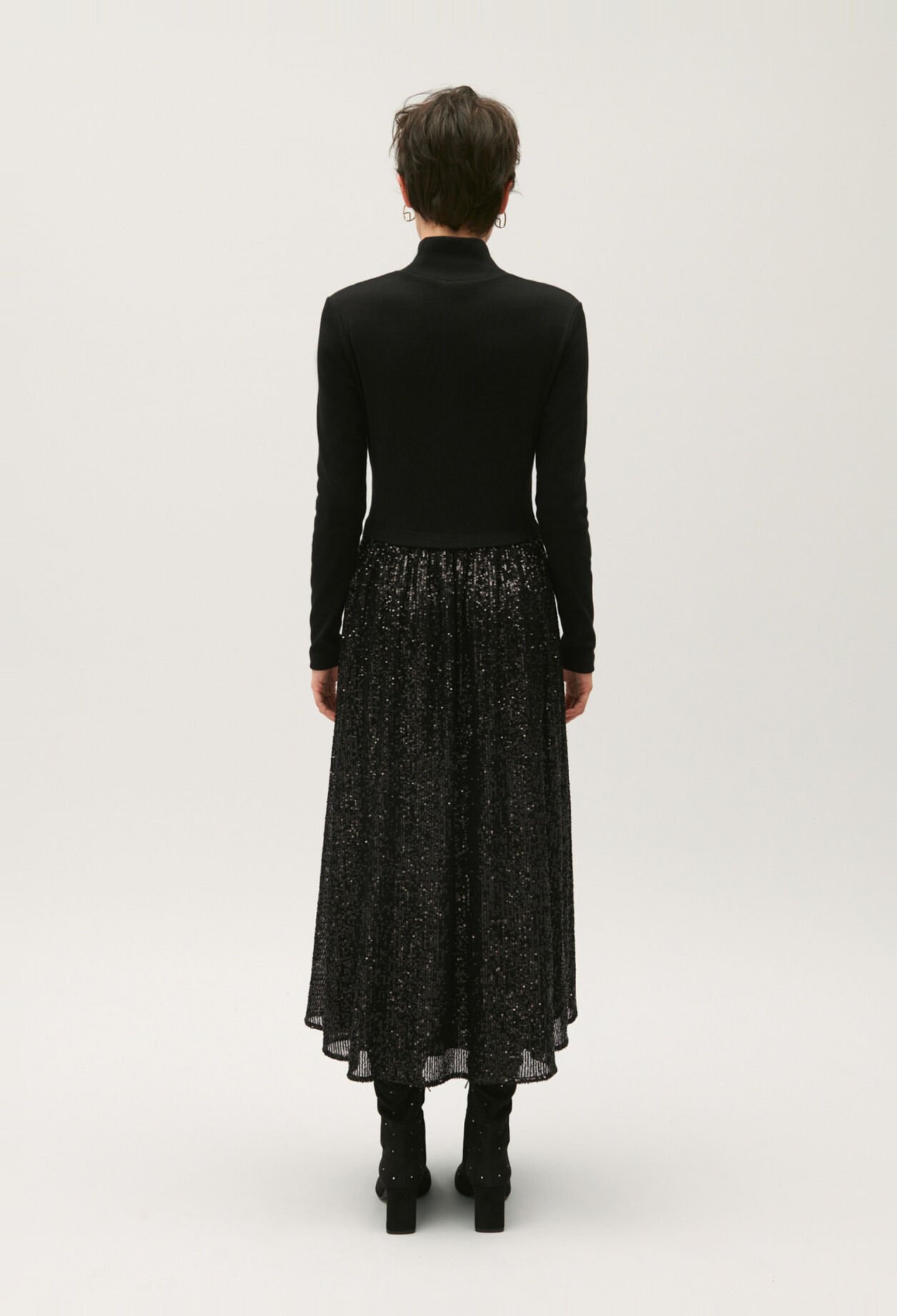 Robe Teli bimatière sequins noire