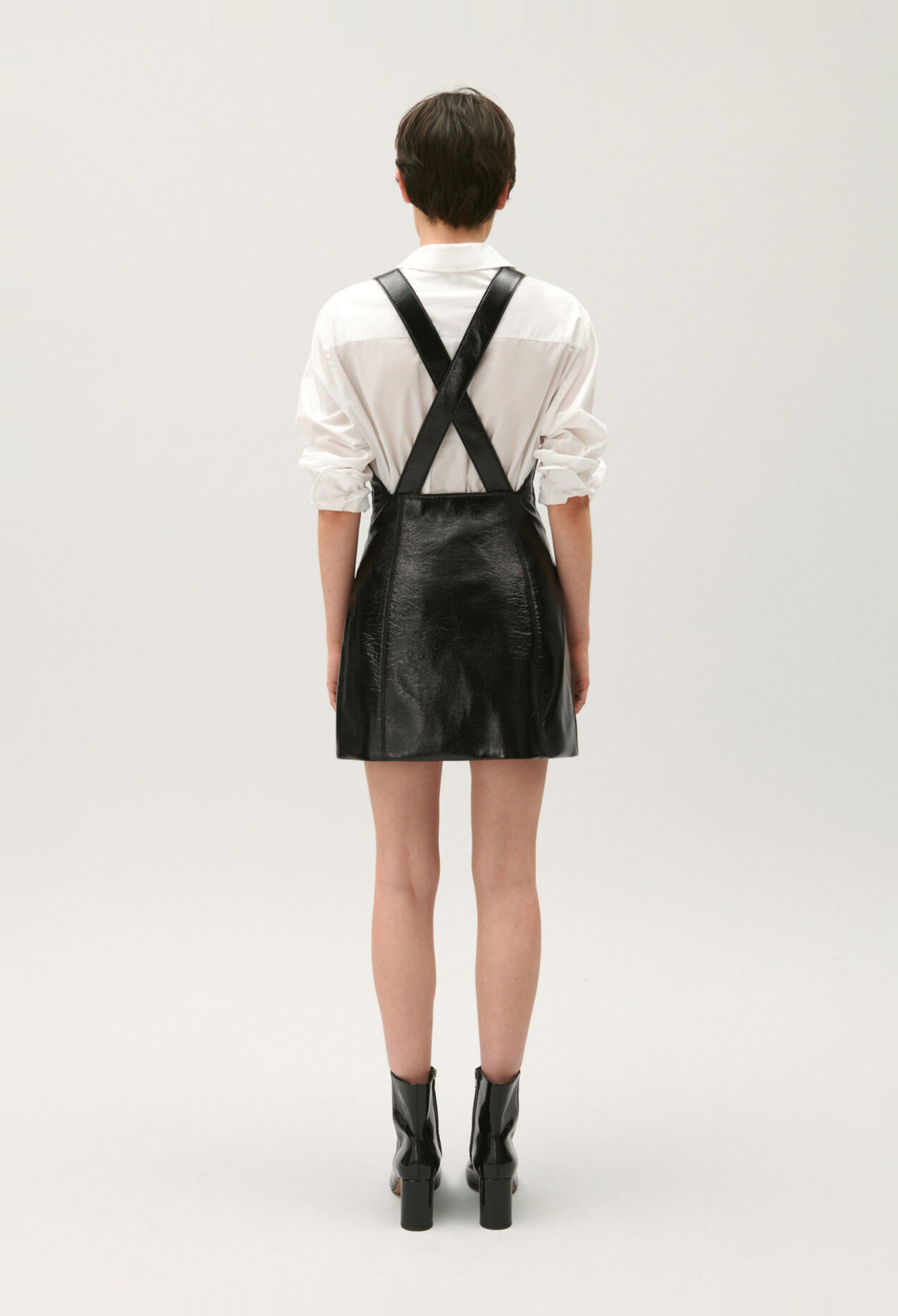 Robe courte vinyle noire