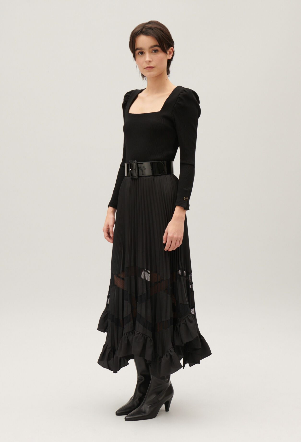 CLAUDIE PIERLOT★JUPE LONGUE PLISSEE ASYMETRIQUE スカート CLAUDIE PIERLOT☆JUPE LONGUE PLISSEE ASYMETRIQUE スカート