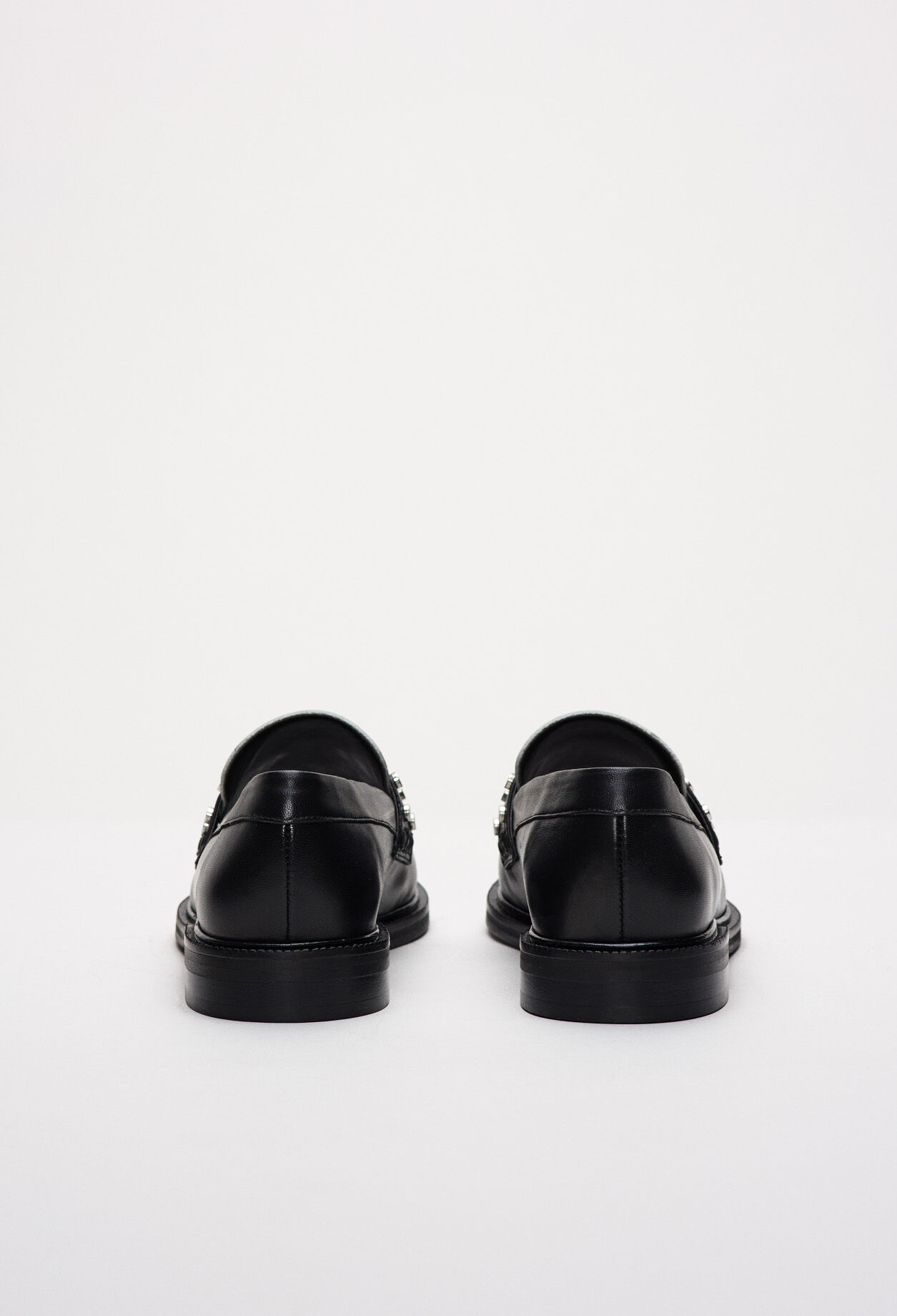 Mocassin clouté