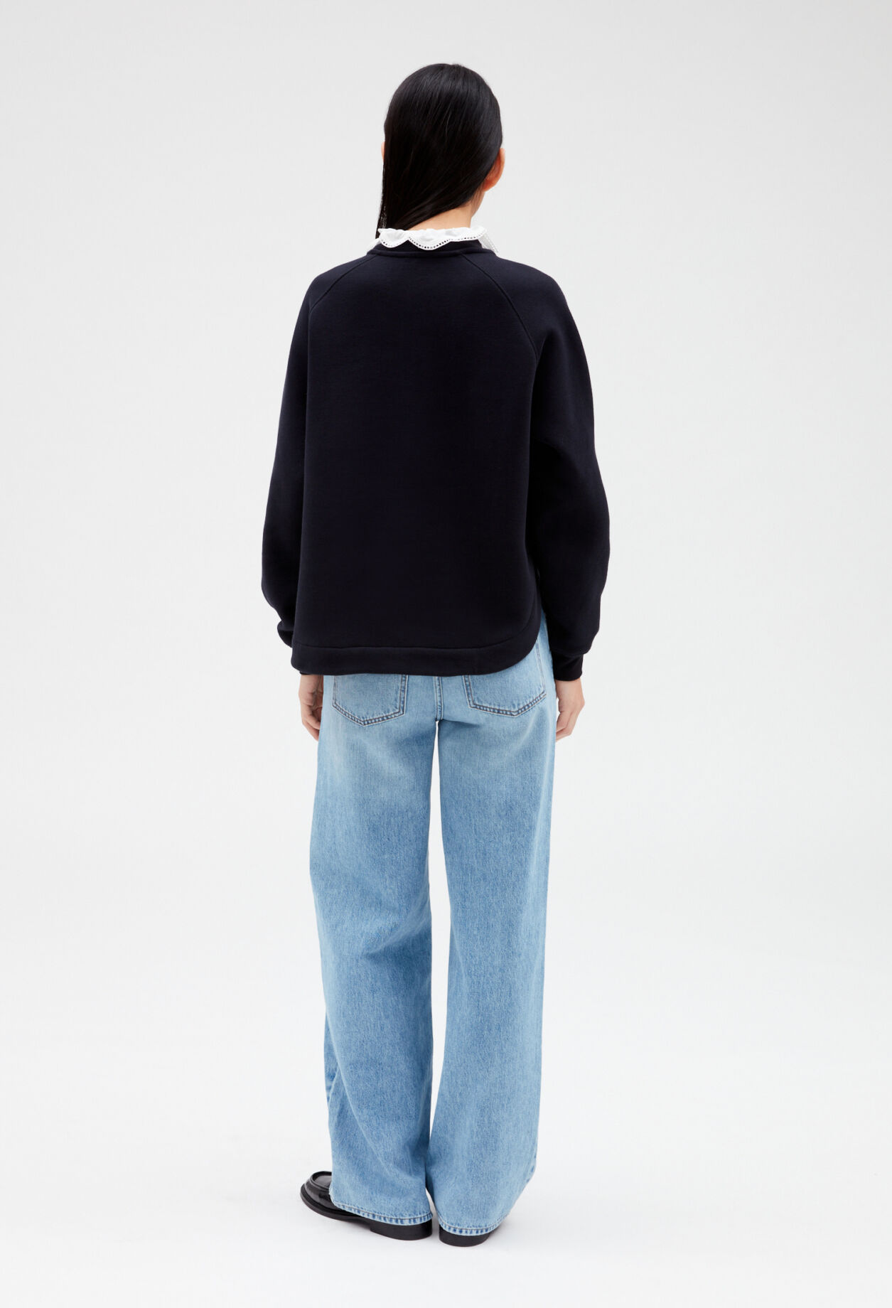 Navy sweatshirt with removable collar