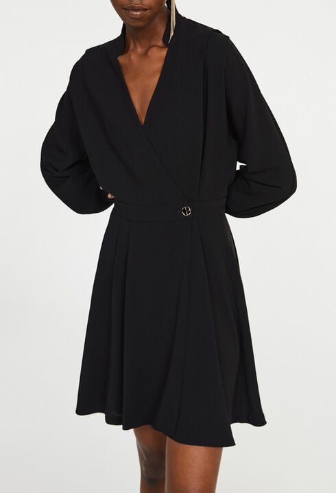 Robe cache cœur cintrée