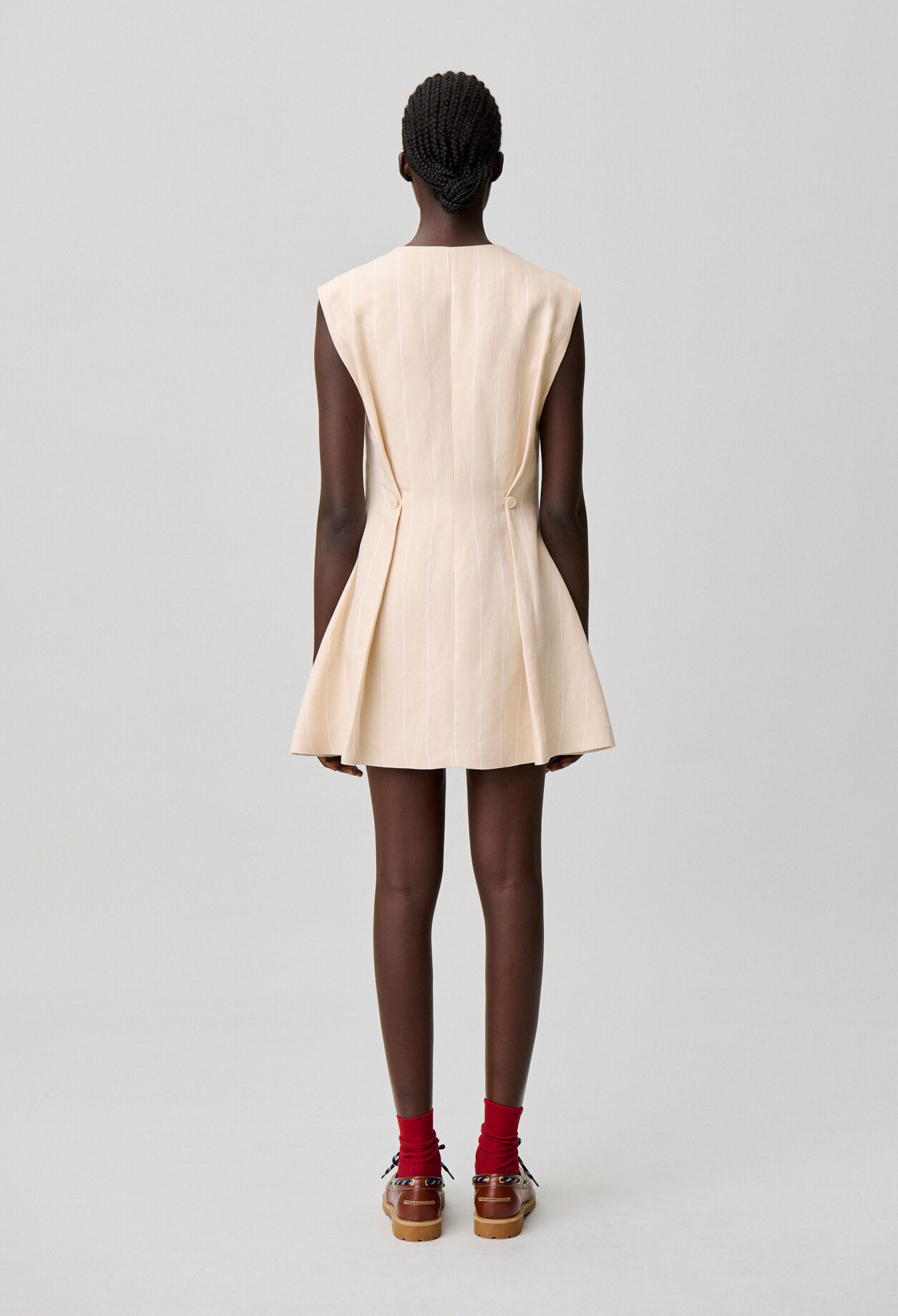 Sleeveless short dress