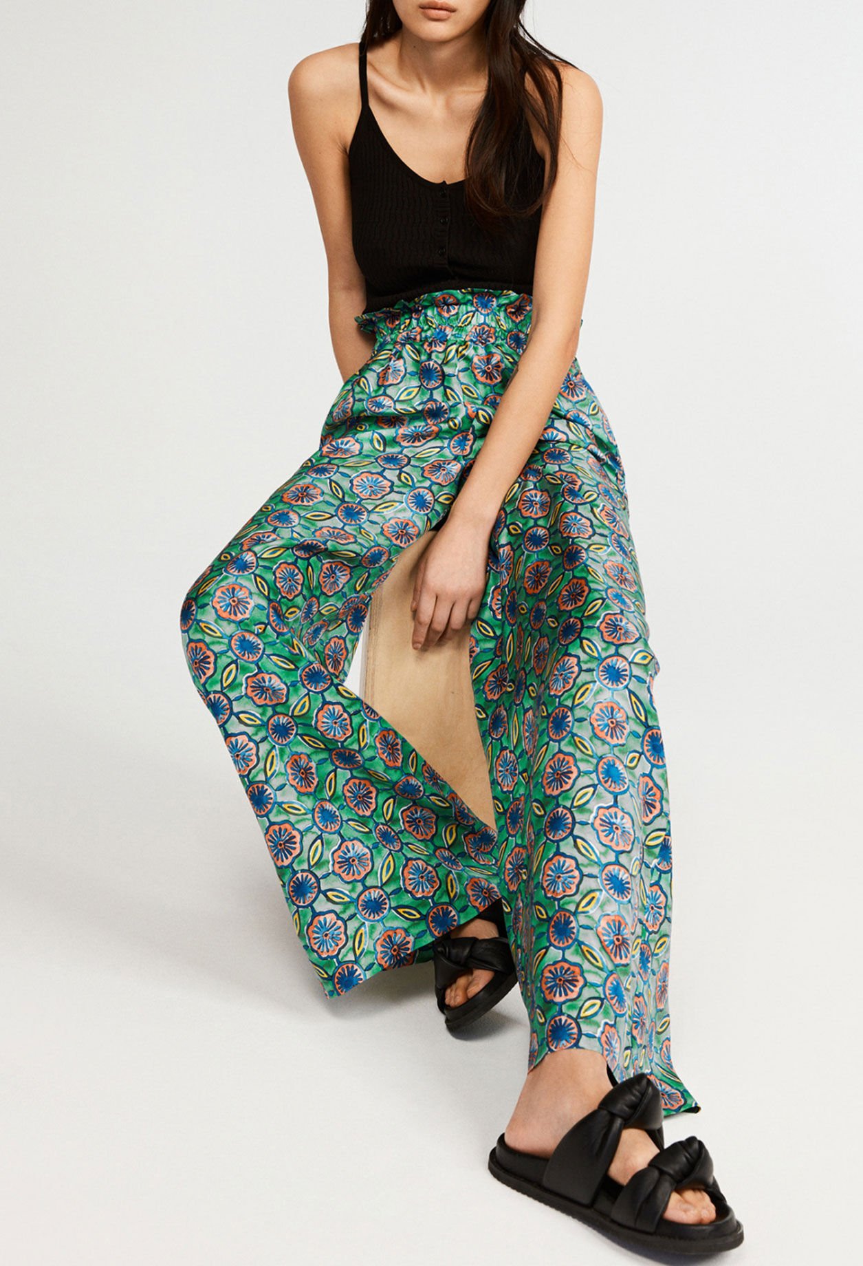 Pantalon à motifs évasé