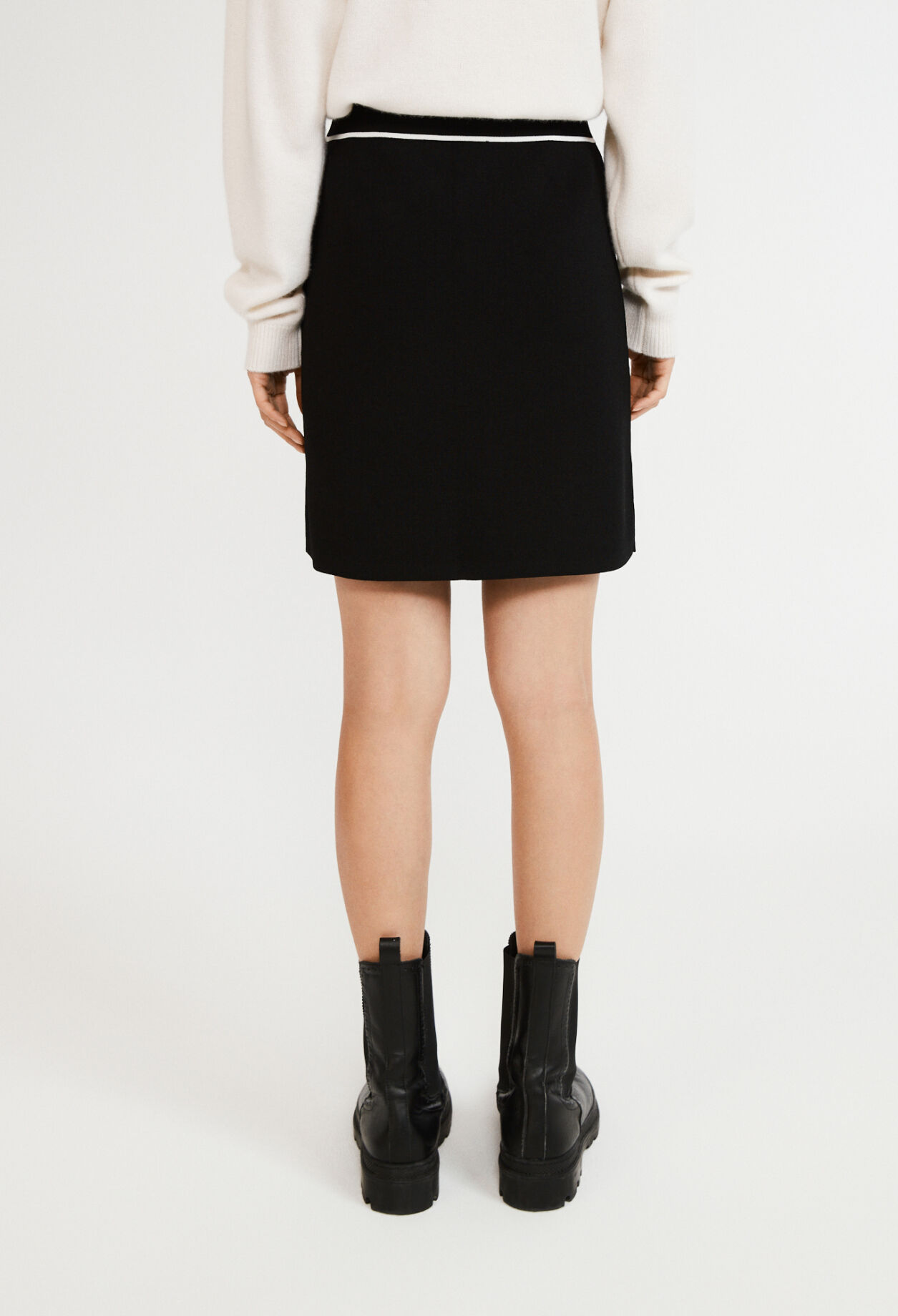 Short skirt