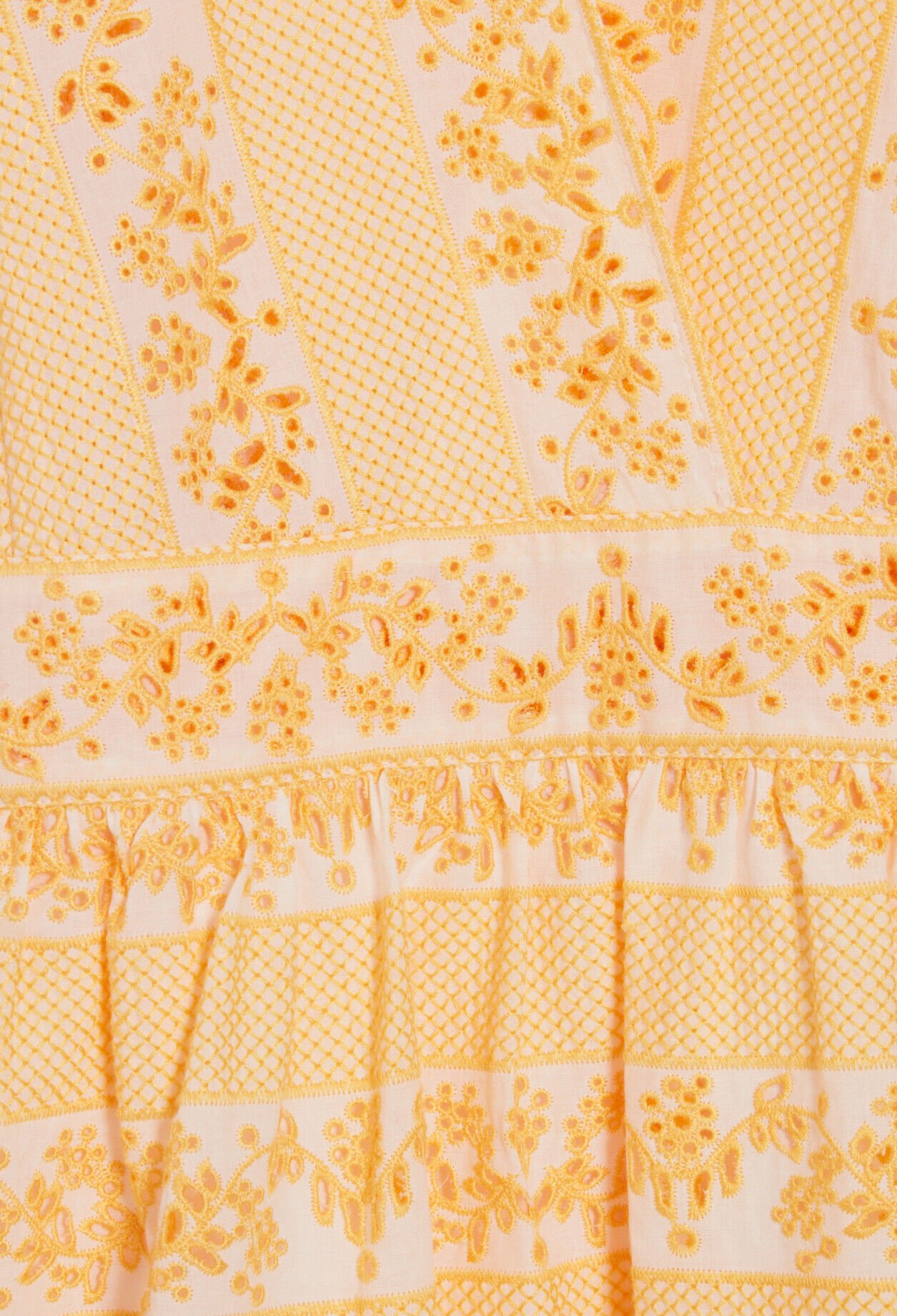 Short embroidered white cotton dress